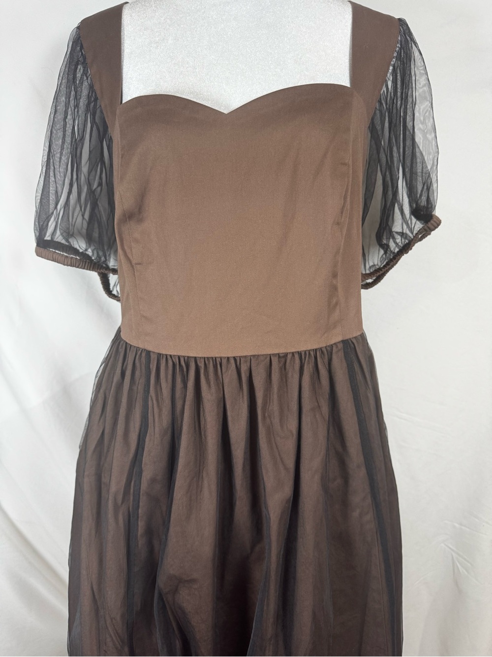 NWOT Her Universe Disney Sleeping Beauty Briar Rose cosplay dress size 2X
L - Picture 2 of 9